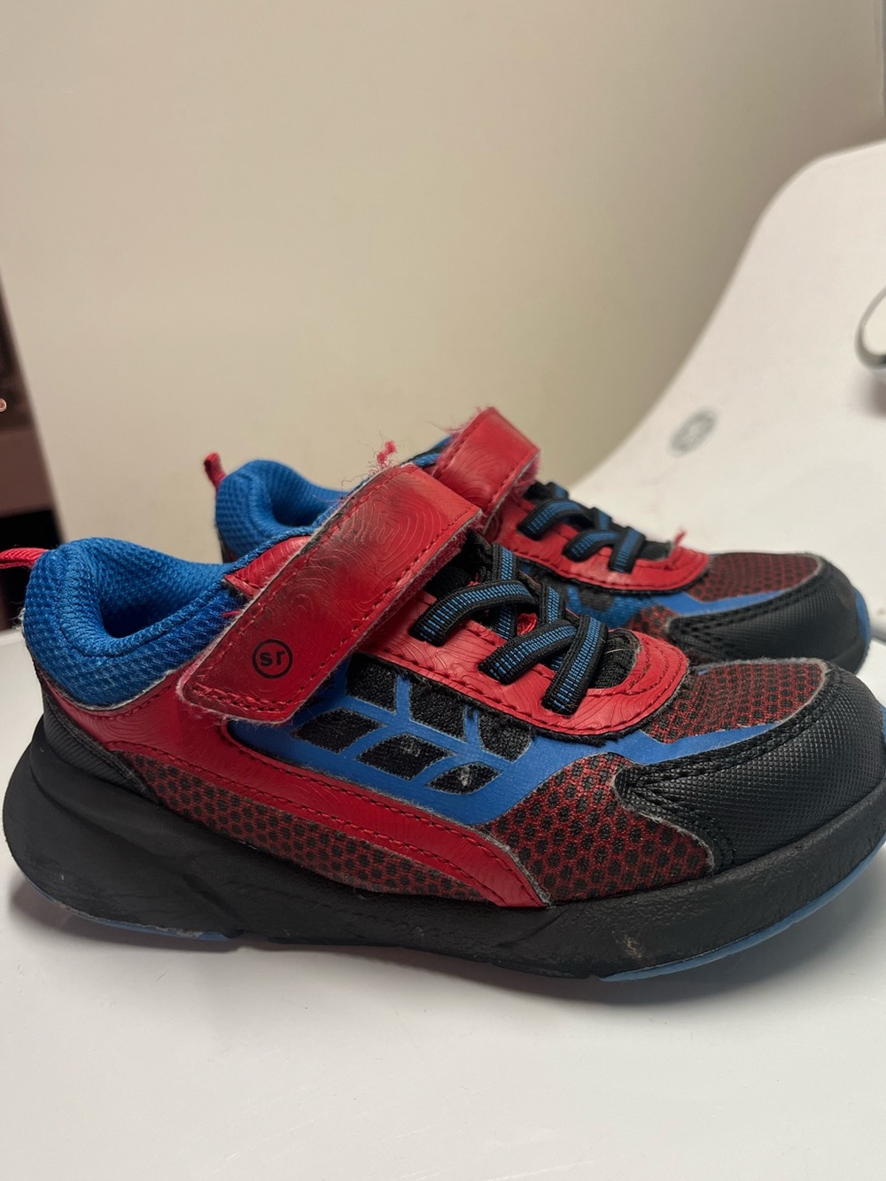 Stride Rite Spider-Man light up sneaker